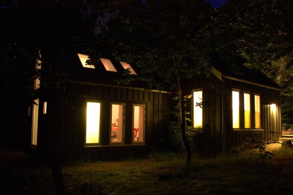 Oak Cottage Near Ronne & Beach Εξωτερικό φωτογραφία